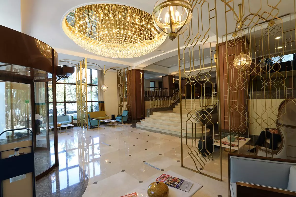 تیفلیس پالاس تفلیس